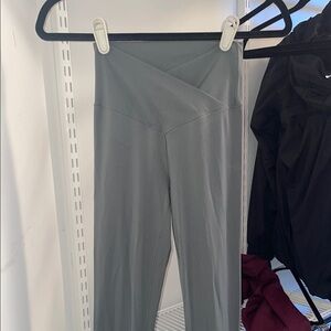 Aerie crossover flare leggings Army green